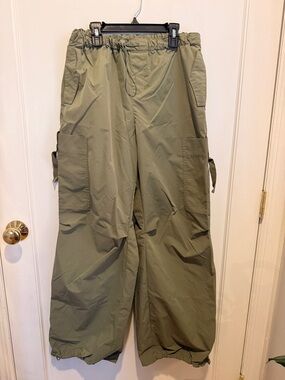 Love Tree Women’s Olive Green Wide-Leg Cargo Pants